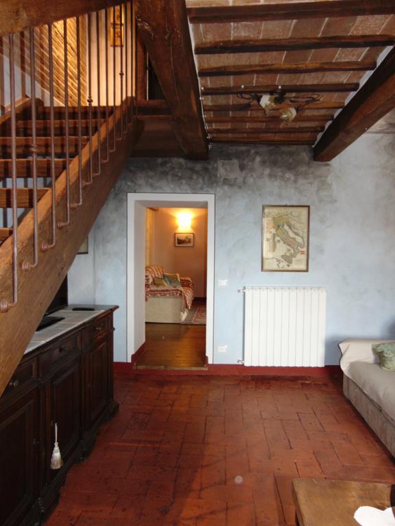 Domus Ghibellinae- Fonte Di San Benedetto Διαμέρισμα Κορτόνα Δωμάτιο φωτογραφία